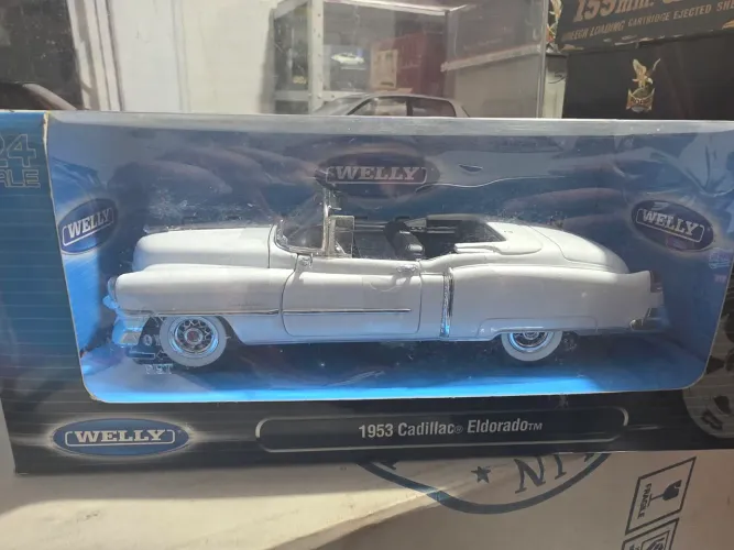 Miniatura 1:24 1953 cadilac eldorado