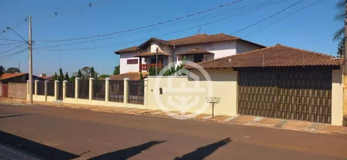 Casa com 4 dormitórios à venda, 798 m² por R$ 2.635.000,00 - Fepasa - Colina/SP