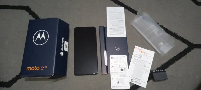 Celular Motorola e22