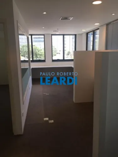 CONJ. COMERCIAL - VILA OLÍMPIA - SP