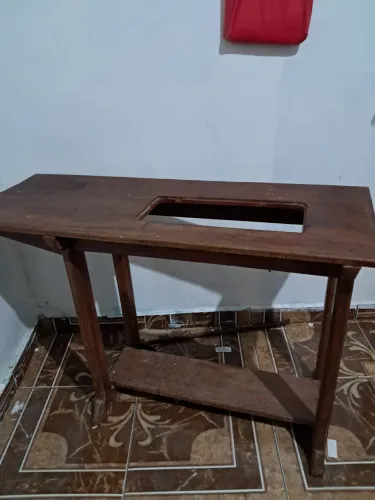 Mesa de máquina de costura