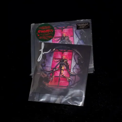 CD LADY GAGA CHROMATICA DELUXE + CARD AUTOGRAFADO