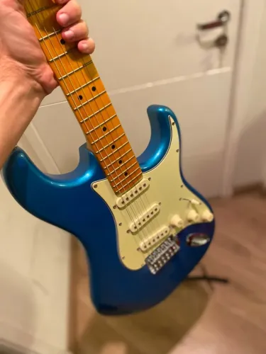 Guitarra Stratocaster Tagima TG530 Azul Metálico - SemiNova