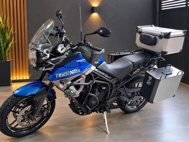 Triumph Tiger XRX 800 a mais linda de Maringá