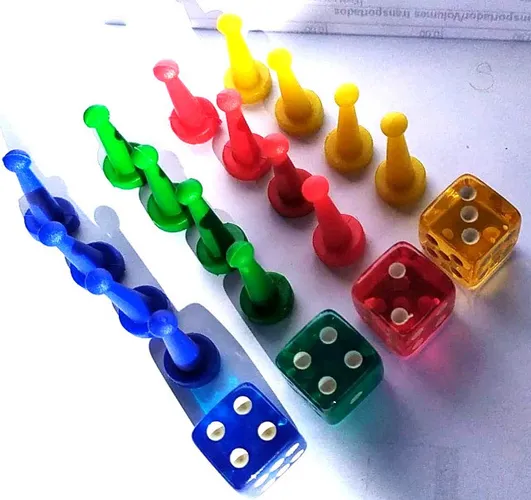 4 Dados E 16 Pinos De Jogo De Ludo