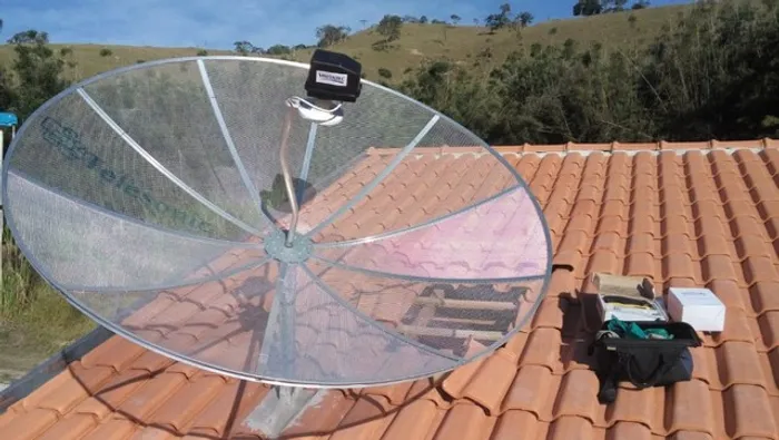 Bira Sat - Antenas e Sistemas