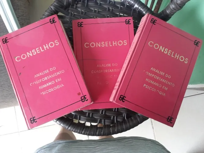 livro conselhos vol: 2 3 e 4, a adolescência, o adulto e a velhice