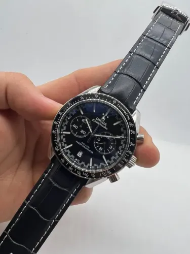 Relógio Omega SpeedMaster Pulseira de Couro