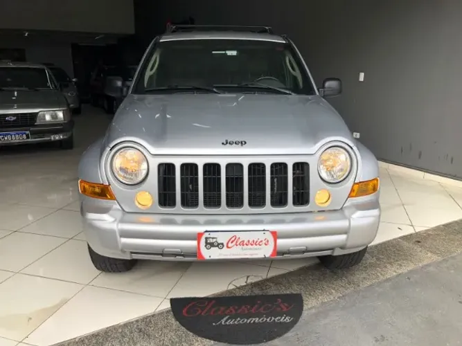 Jeep Cherokee Sport 3.7 4X4 V6 12V Aut. 2007