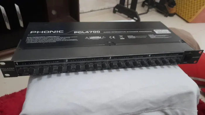 Compressor gate limiter phonic