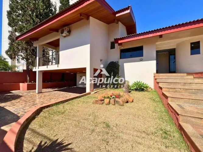 Casa para alugar com 04 quartos e 06 vagas de garagem no bairro Vila Santa Catarina em Ame