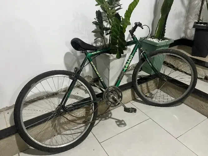 Vende-se bicicleta caloi