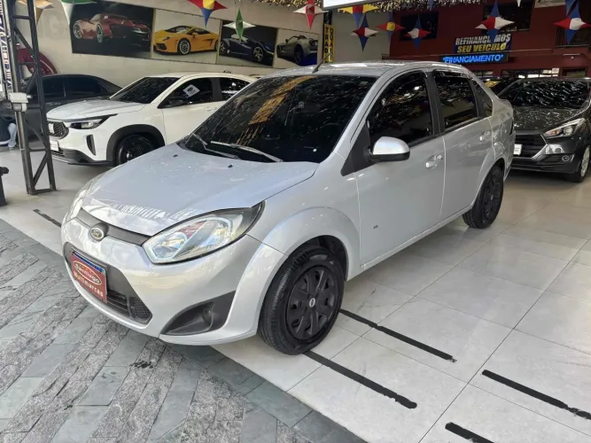 Ford Fiesta Sedan 1.6 16V Flex Mec. 2014