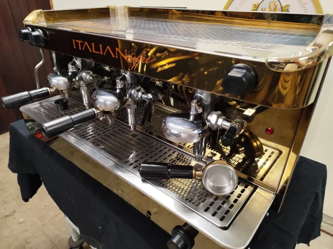Maquina de cafe expresso Italian Coffe 3 grupos