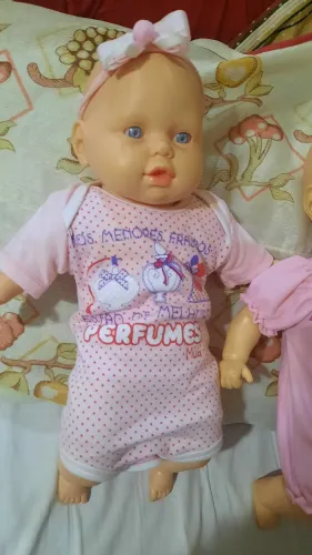 Duas bonecas bebê - Lindas!