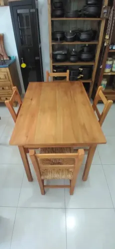 Super Promoção Final de Ano, Mesa + 4 Cadeiras de Palha Envenizadas, em Eucalipto