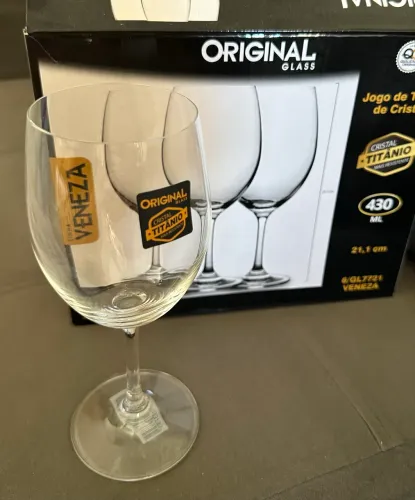 Taças de vinho (novas)