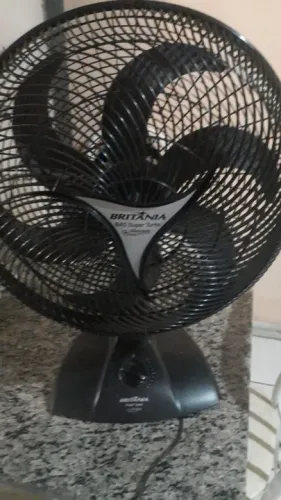Ventilador de Mesa Britânia 30cm Super Turbo