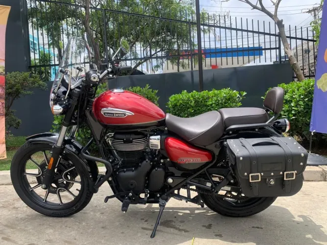 ROYAL ENFIELD METEOR 350 SUPERNOVA 
