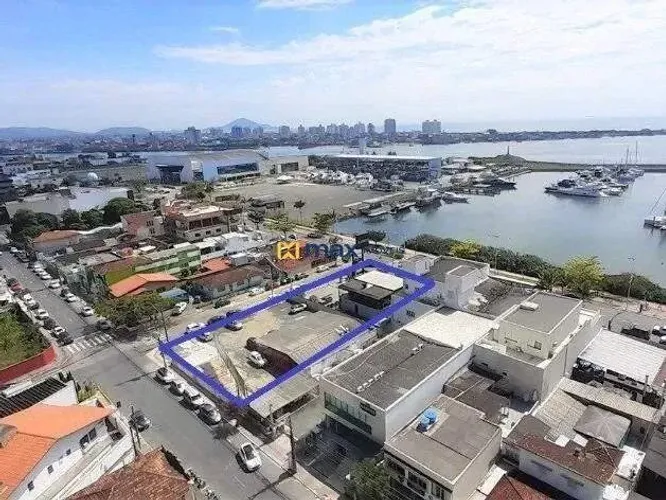 Excelente terreno com 1.748,93 m² localizado na Beira Rio, Itajaí