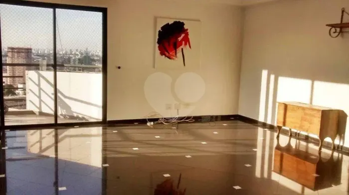 Apartamento à venda com 3 quartos, sendo 1 suíte, no condomínio Barra de Sahy, São Paulo -