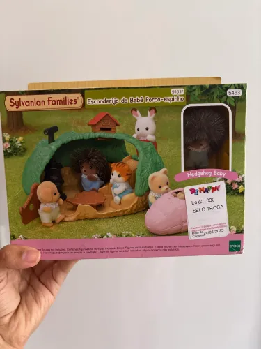 Esconderijo d Bebê porco-espinho/ Sylvanian Families