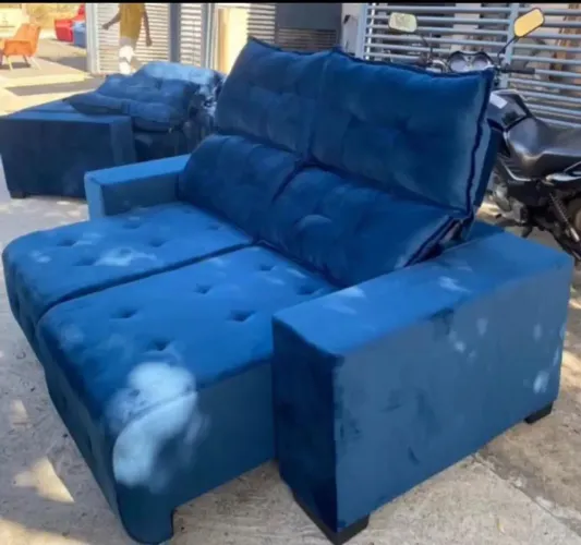 Sofá Azul Confortável e Elegante