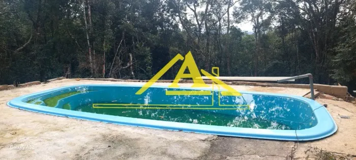 Abaixei o Preço!!! Chácara com Piscina