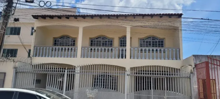 Alugo Casa Com 3 Quartos Sendo Uma Suite Recem Reformada Ceilandia Centro QNM 4