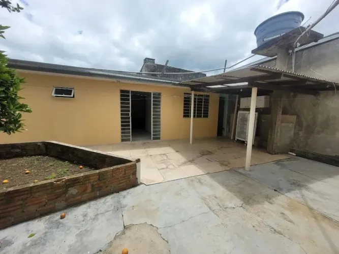 Casa com 2 dormitórios para alugar, 60 m² por R$ 1.590/mês - São Gabriel - Colombo/PR