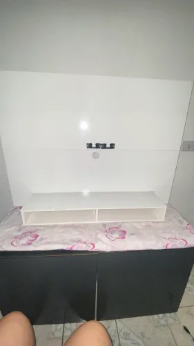 Painel para TV + Nicho Branco - Excelente Estado