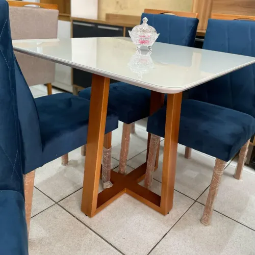 Mesa atlas 120x80 madeira maciça com 4 cadeiras