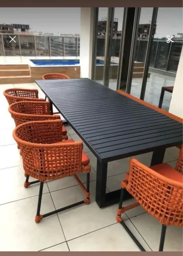 Mesa em alumínio ripado 2,30 x 0,95 em tricô nautico. 12.000