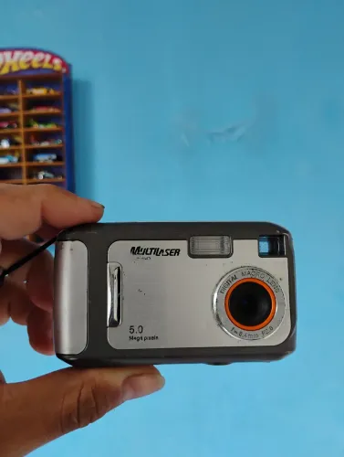 Camera digital Multilaser 5 mp linda
