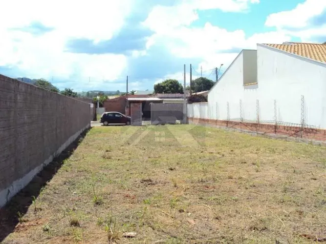 Venda de Terreno / Lote na cidade de Corumbataí
