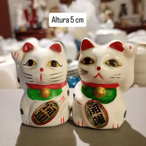 Par de Gatos da Sorte Japoneses Maneki-Neko