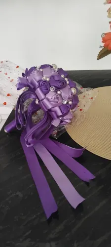 Buquê de noiva de cetim