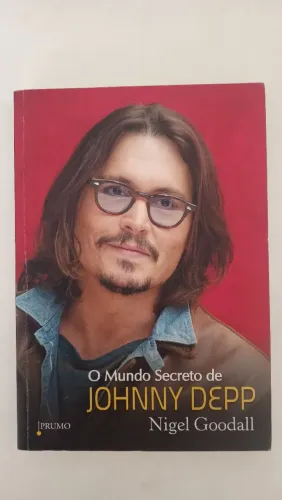 O Mundo Secreto de Johnny Depp - Livro