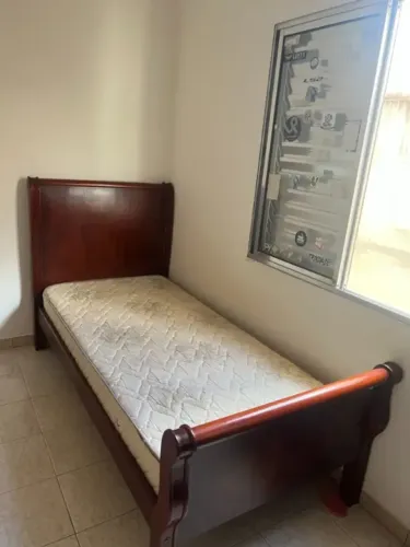 LINDA Cama madeira solteiro design CHIC