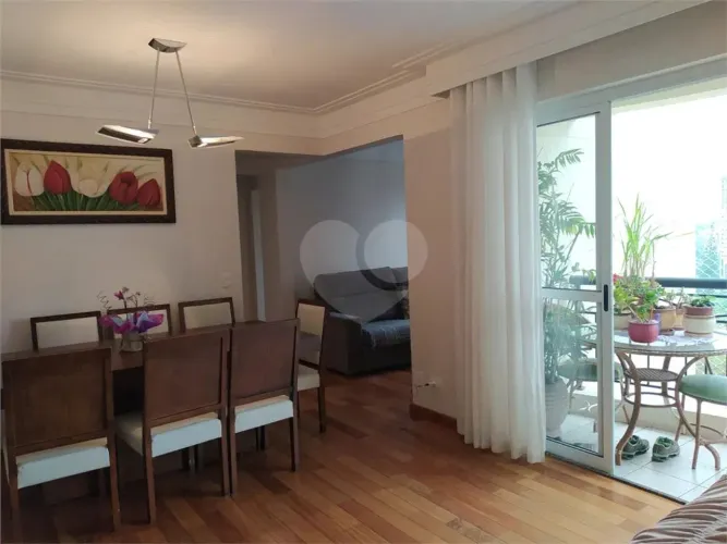 Apartamento à venda com 2 quartos, sendo 1 suíte, no condomínio : Maison Cluny, São Paulo