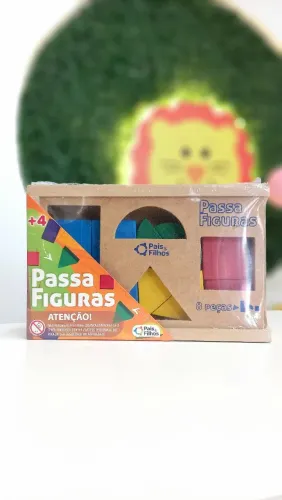 Jogo de encaixe Passa Figuras - Pais & Filhos