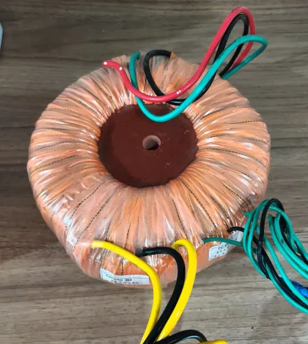 Transformador Toroidal para Áudio 65+65 3000w para amplificador 2 ohms