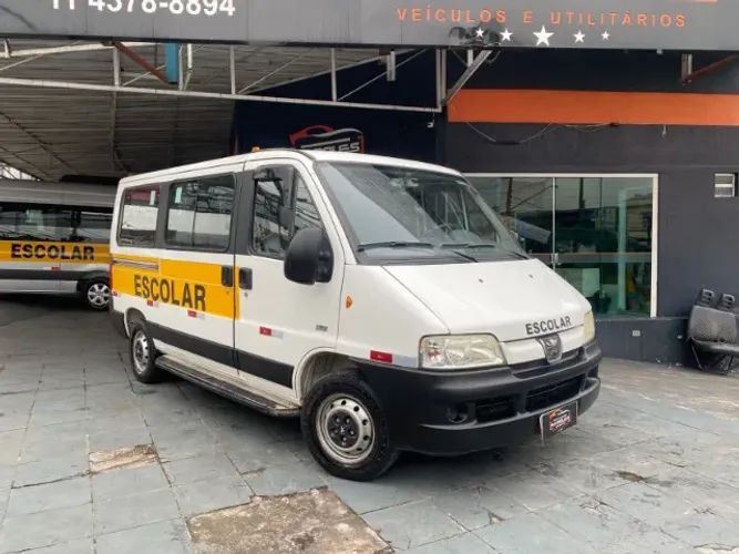 Peugeot Boxer 2.3 Minibus 15/16l TB Diesel. 2014