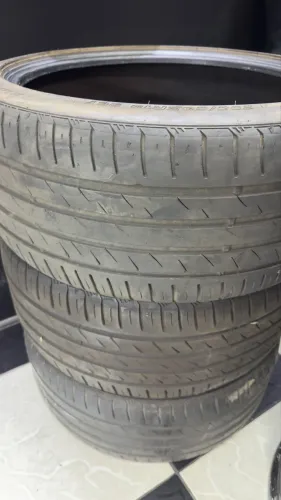 Pneus 255/35/19