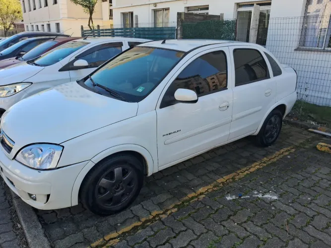 Chevrolet Corsa Sed. Premium 1.4 8V Econoflex 4P 2011