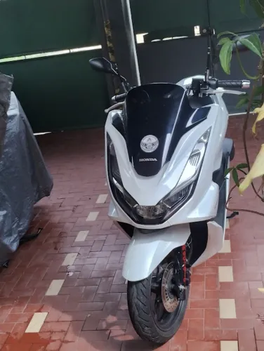 PCX 160 ABS branca em otimo estado
