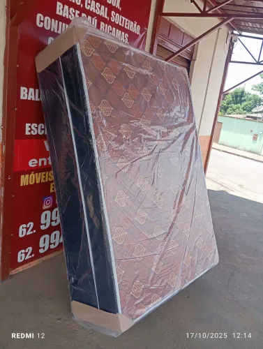 Cama box casal 300,00
