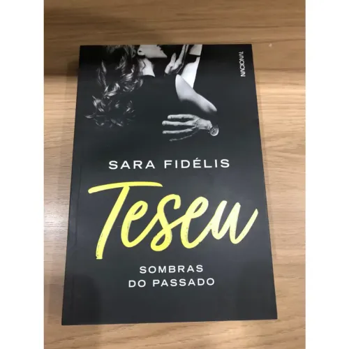 Teseu - Sombras do passado