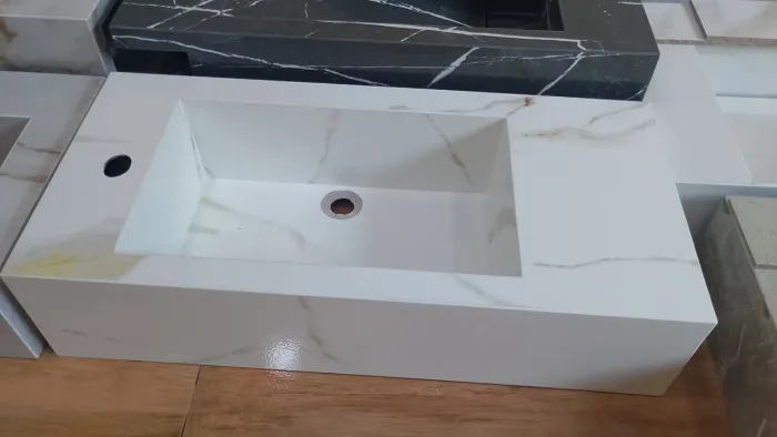 Cuba de Porcelanato com Design Moderno