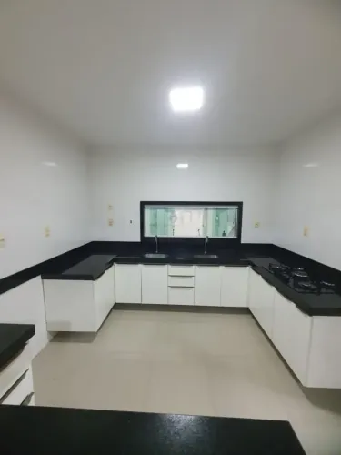 Belíssima Casa Solta Reformada Regiao da Cohab